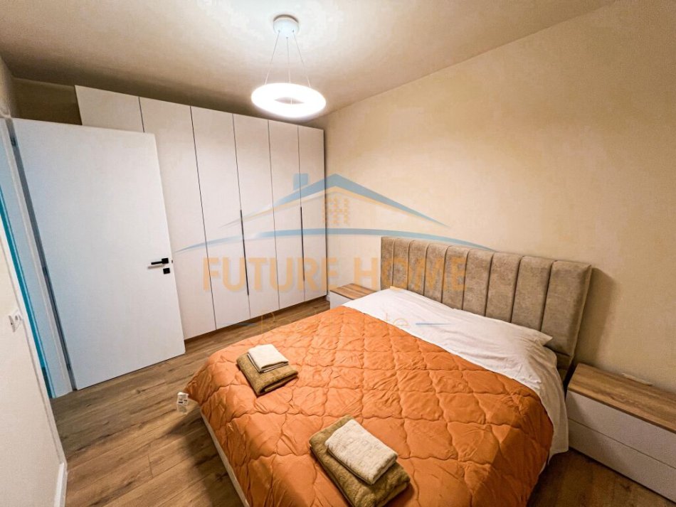 Tirane, shes apartament 2+1 Kati 4, 57 m² 130.000 € (Rruga e Barrikadave)