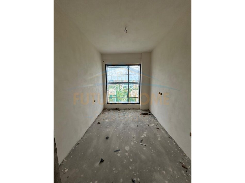 Tirane, shitet apartament 2+1+Ballkon Kati 7, 89 m² 138.000 € (Bulevardi i Ri)