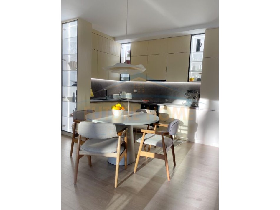 Durres, shitet apartament 3+1 Kati 0, 150 m² 320.000 € (San Pietro,Gjiri i Lalezit)