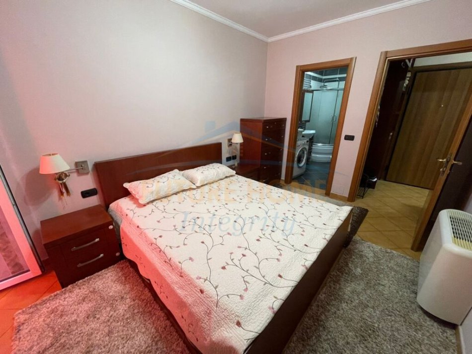 Tirane, jepet me qera apartament 2+1 Kati 10, 90 m² 1.200 € (Rruga e Elbasanir Stadiumi, Air Albania)