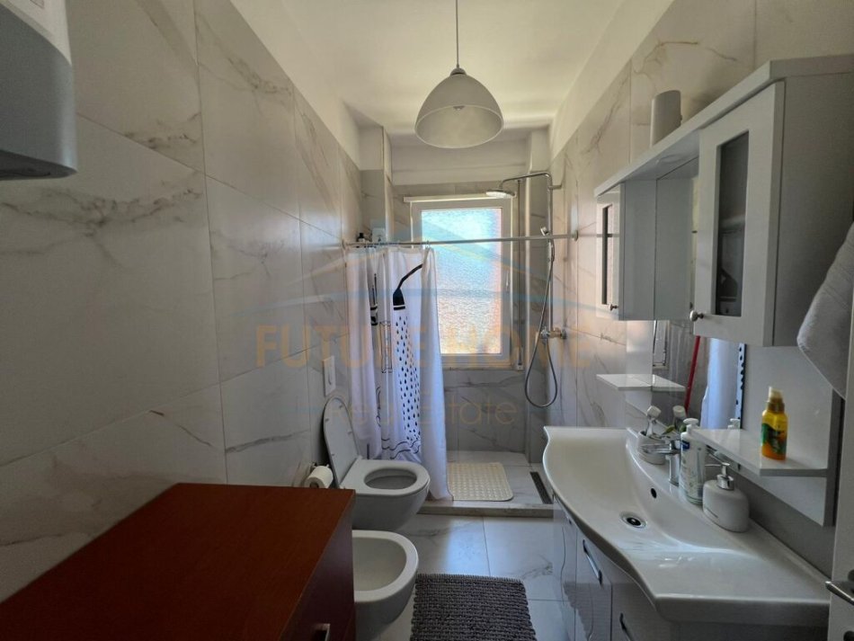 Tirane, shes apartament 2+1+Aneks+Ballkon Kati 5, 105 m² 210.000 € (Astir, Unaza e RE)