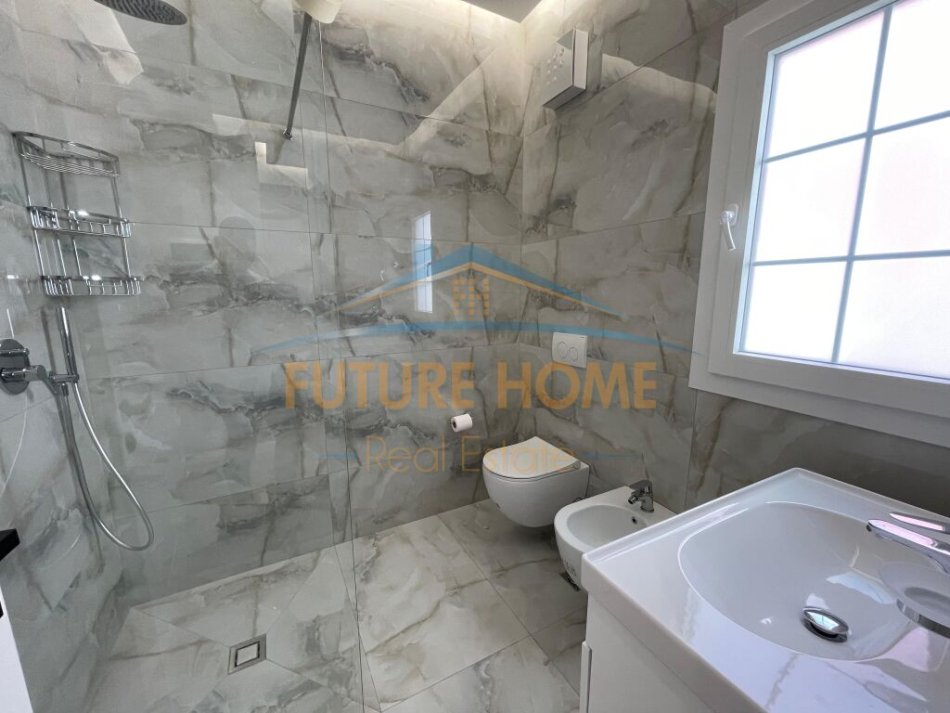 Tirane, jepet me qera apartament 1+1+Ballkon Kati 2, 70 m² 830 € (Rruga e Durresit)