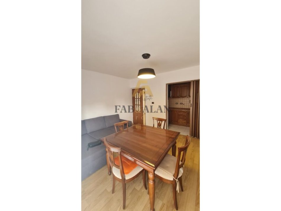 Tirane, shitet apartament 3+1 Kati 4, 95 m² 145.000 € (Gjimnazi Partizani)