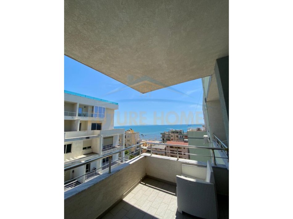 Durres Plazh, jepet me qera apartament 1+1+Aneks+Ballkon Kati 8, 65 m² 400 € (Pavarsia)