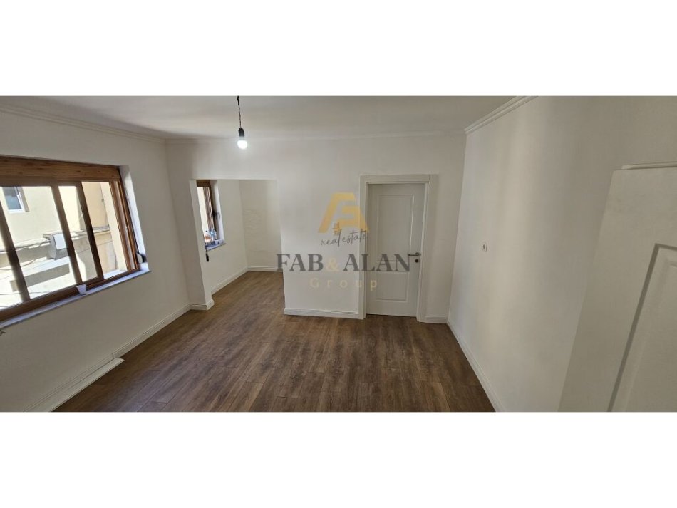 Tirane, shitet apartament 3+1 Kati 3, 82 m² 135.000 € (Rruga Bardhyl)
