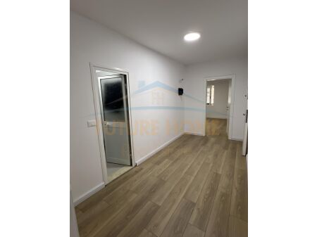 Tirane, jepet me qera apartament 2+1 Kati 1, 90 m² 600 € (RRUGA KONGRESI I MANASTIRIT)