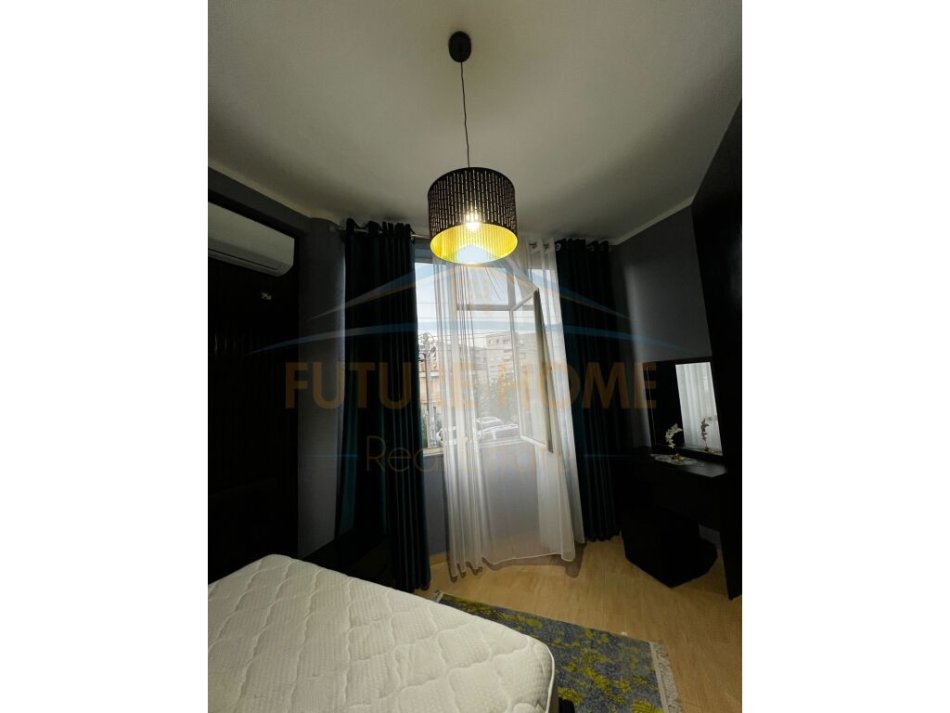 Tirane, jepet me qera apartament 1+1 Kati 6, 57 m² 400 € (Fresk)