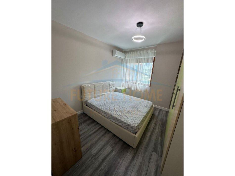 Tirane, jepet me qera apartament 1+1 Kati 6, 82 m² 600 € (Stacioni i Trenit)