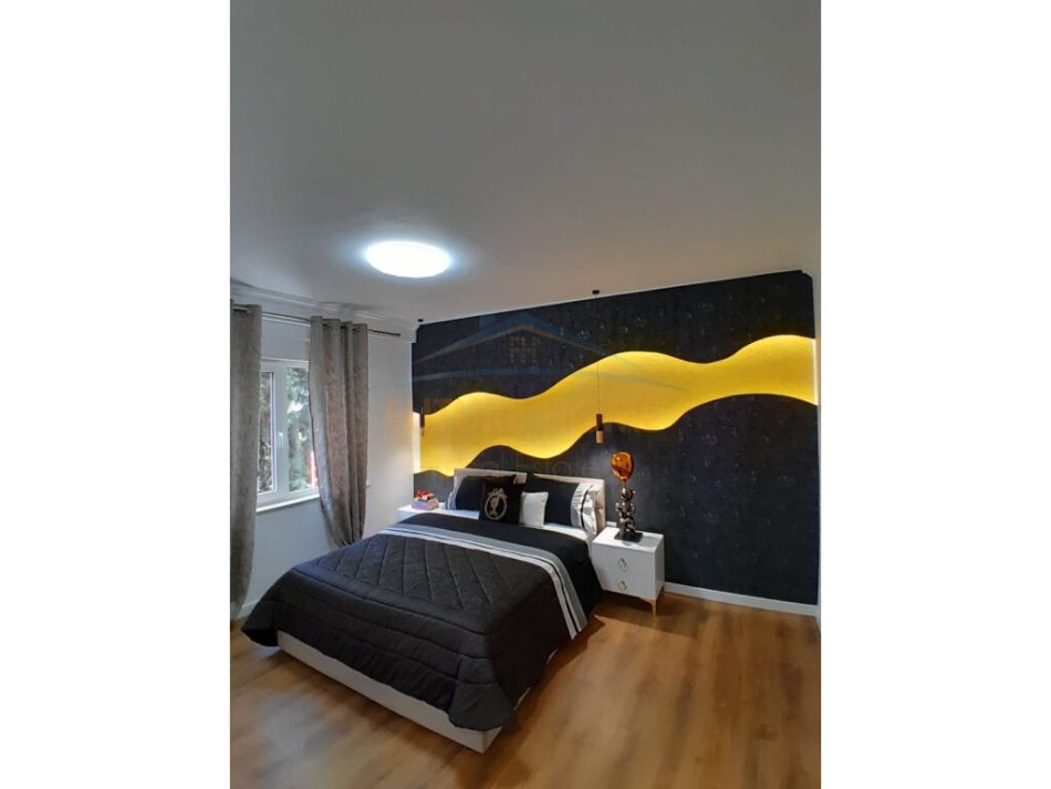 Tirane, shitet apartament 2+1+Ballkon Kati 3, 110 m² 250.000 € (Liqeni i Thate)