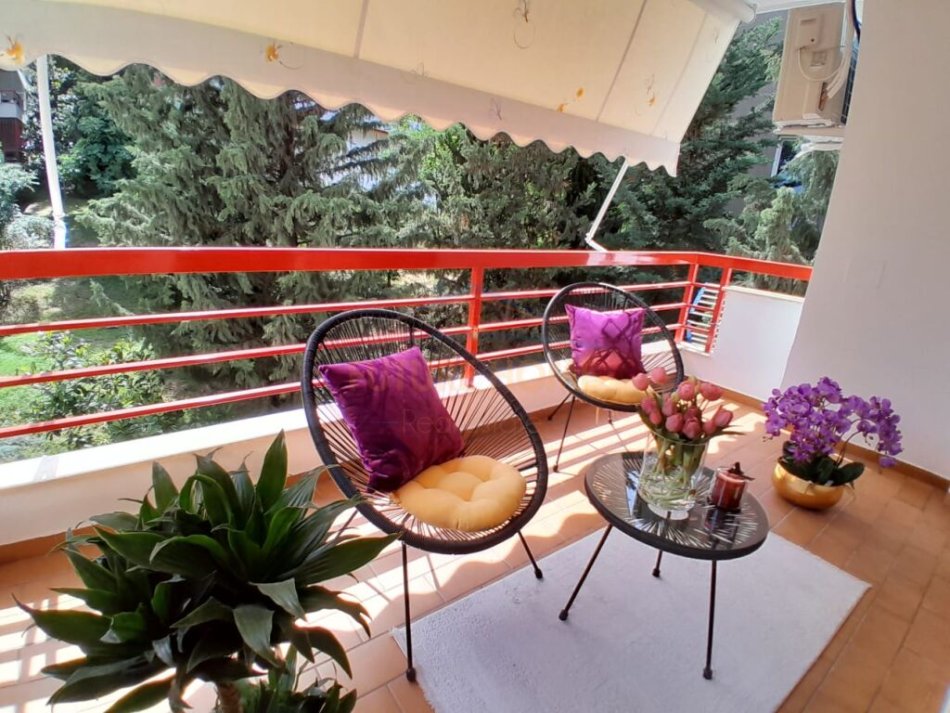 Tirane, shitet apartament 2+1+Ballkon Kati 3, 110 m² 250.000 € (Liqeni i Thate)