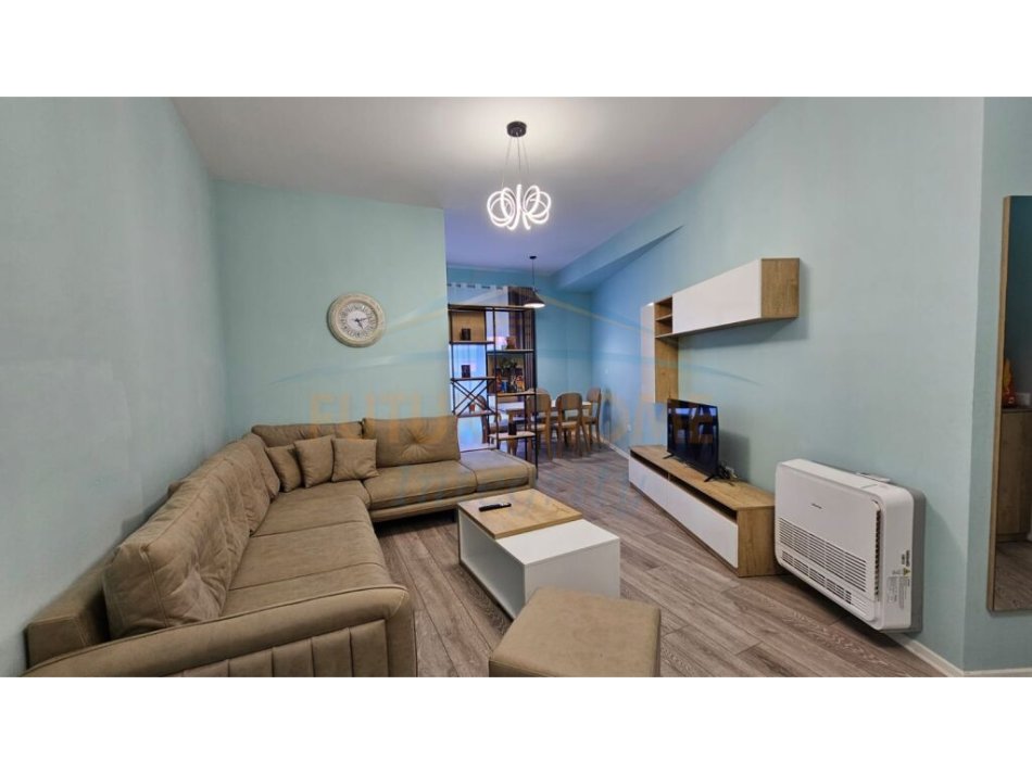 Tirane, shitet apartament 2+1 Kati 3, 98 m² 140.000 € (Kompleksi Mangalem)