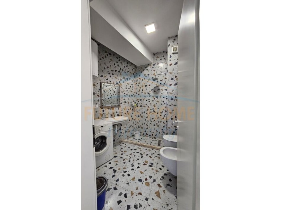 Tirane, shitet apartament 2+1 Kati 3, 97 m² 140.000 € (Kompleksi Mangalem Ali Demi)