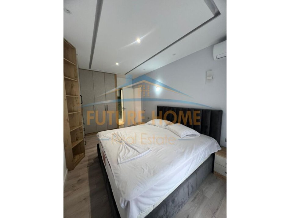 Tirane, jepet me qera apartament 2+1 Kati 4, 102 m² 1.000 € (Rruga e Barrikadave)