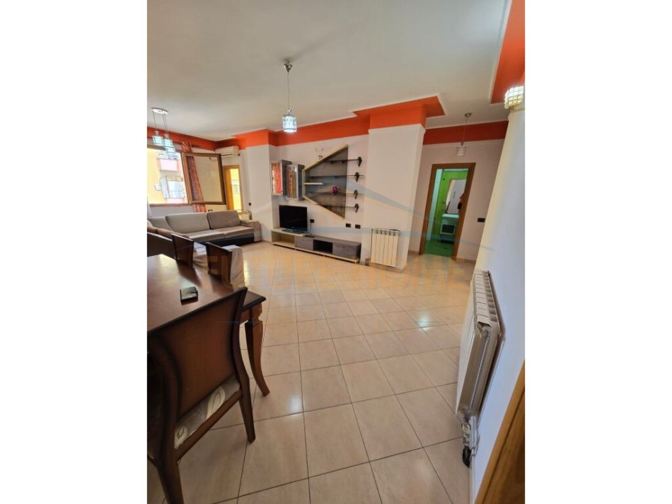 Tirane, shitet 3+1 Kati 5, 141 m² 165.000 € (aleksandri i madh)