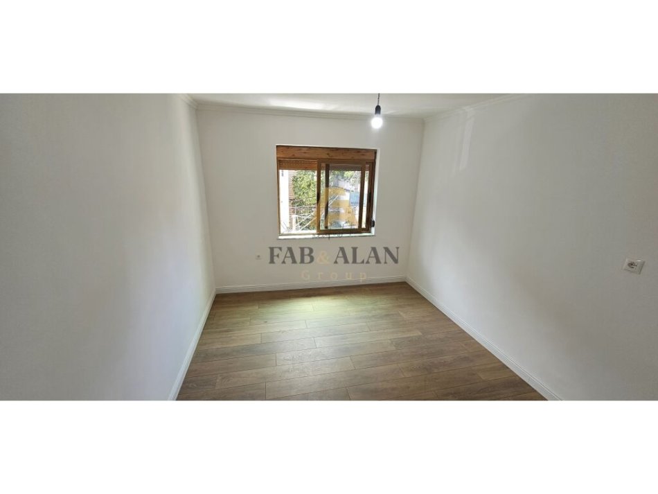 Tirane, shitet apartament 3+1 Kati 3, 82 m² 135.000 € (Rruga Bardhyl)