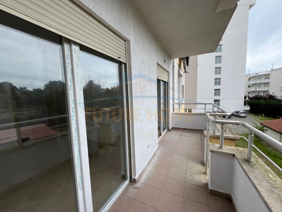 Durres, shitet apartament 2+1 Kati 2, 93 m² 85.000 € (Shkembi i Kavajes , Durres)