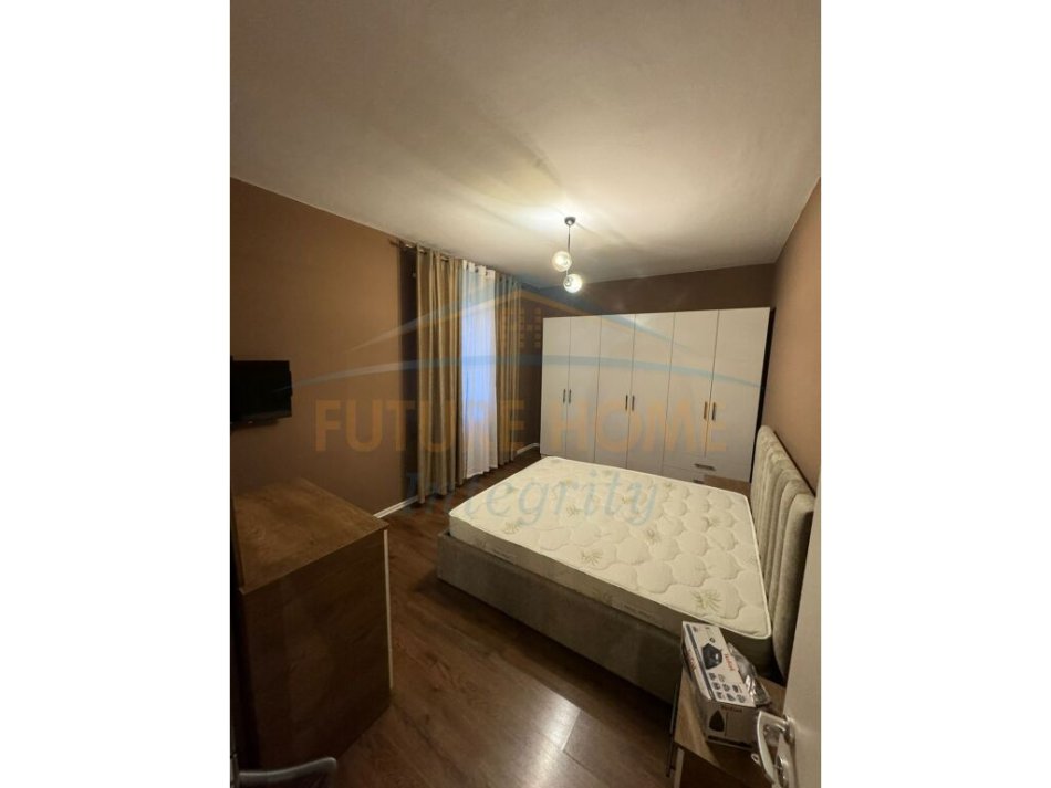 Tirane, jepet me qera apartament 1+1 Kati 2, 65 m² 600 € (DON BOSKO)