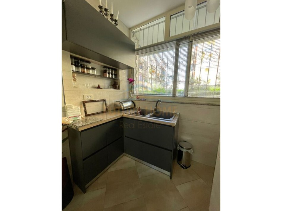 Tirane, shitet apartament 1+1 Kati 0, 47 m² 86.000 €