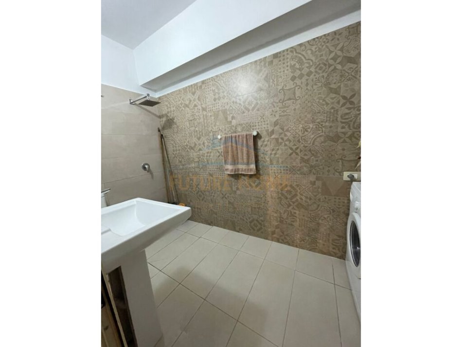 Tirane, shitet apartament 1+1 Kati 0, 47 m² 86.000 €