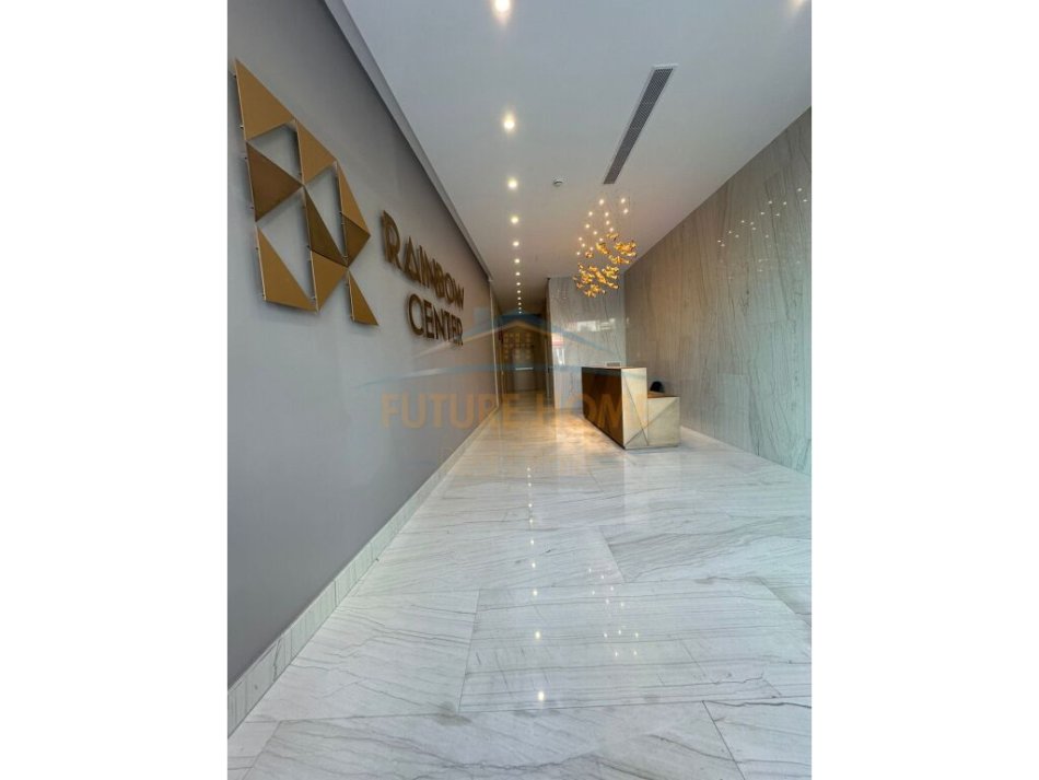 Shqiperi, jepet me qera ambjent biznesi Kati 0, 200 m² 4.000 € (Bllok)