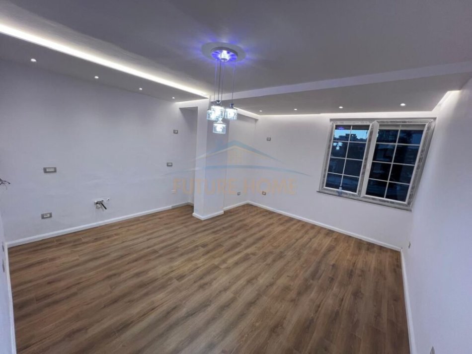 Tirane, shitet apartament 2+1+Ballkon Kati 3, 103 m² 175.000 € (IRFAN TOMINI)