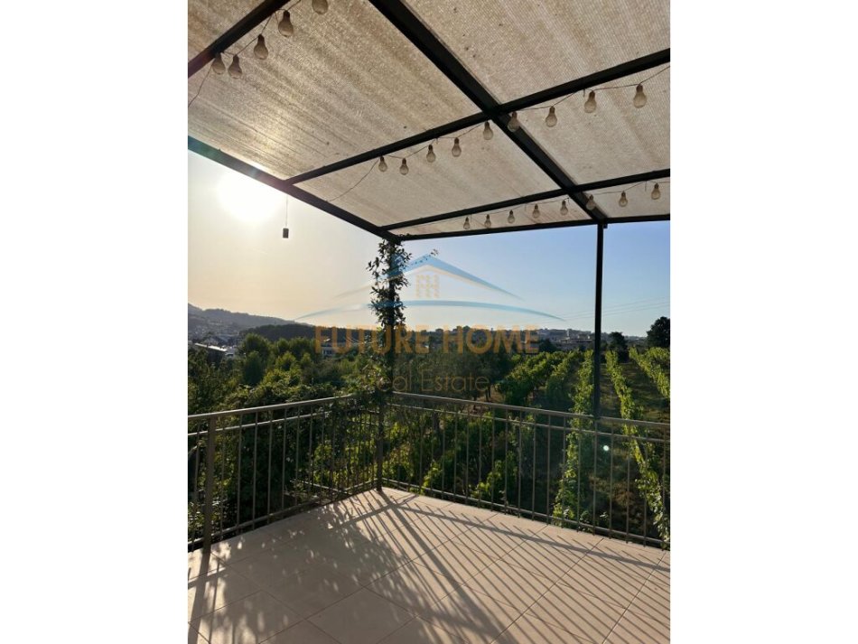 Tirane, jepet me qera apartament 3 Katshe Kati 3, 250 m² 2.000 € (Rezidenca Colombo 2)