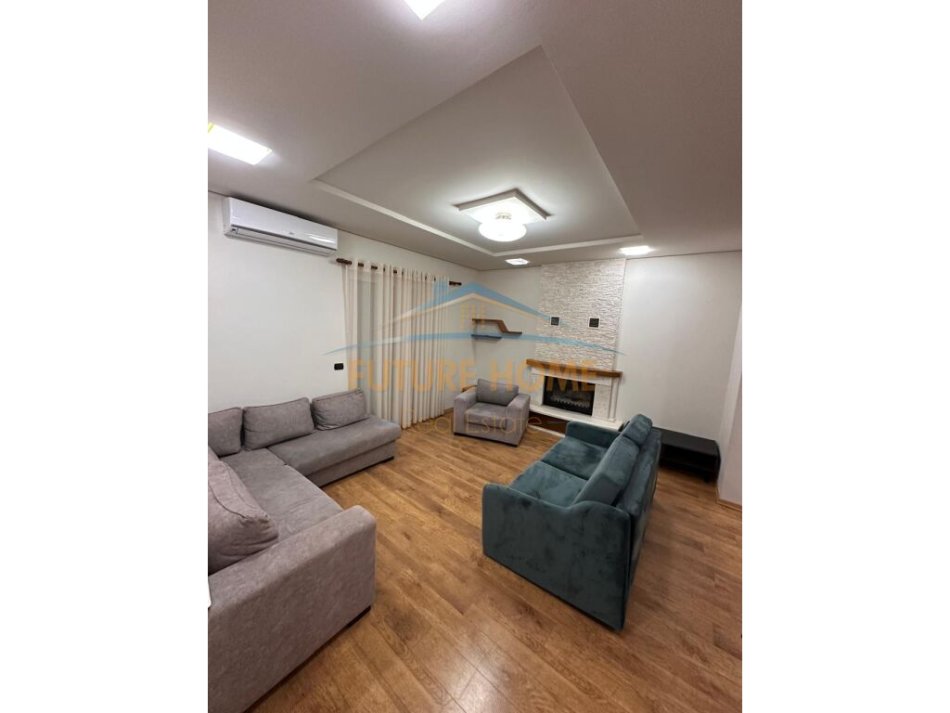 Tirane, jepet me qera Vile  Tre Kateshe , 250 m² 1.800 € (TEG)