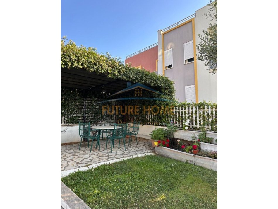 Tirane, jepet me qera apartament 3 Katshe Kati 3, 250 m² 2.000 € (Rezidenca Colombo 2)