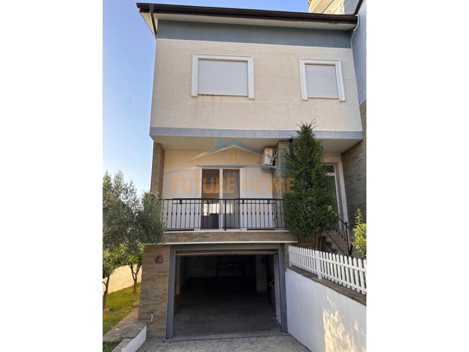 Tirane, jepet me qera Vile  Tre Kateshe , 250 m² 1.800 € (TEG)