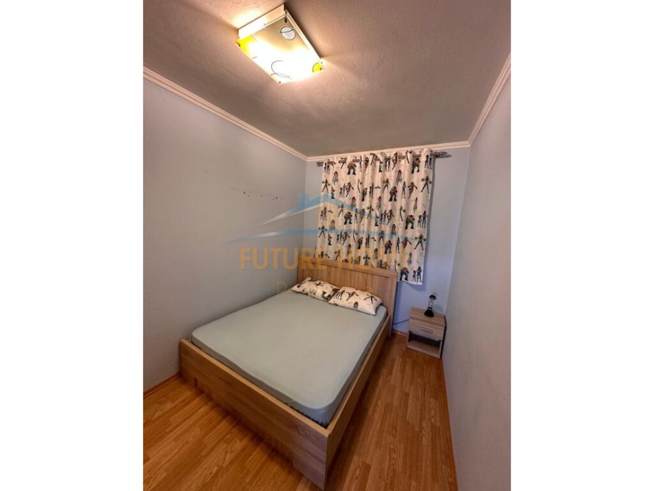 Tirane, jepet me qera Vile  Tre Kateshe , 250 m² 1.800 € (TEG)
