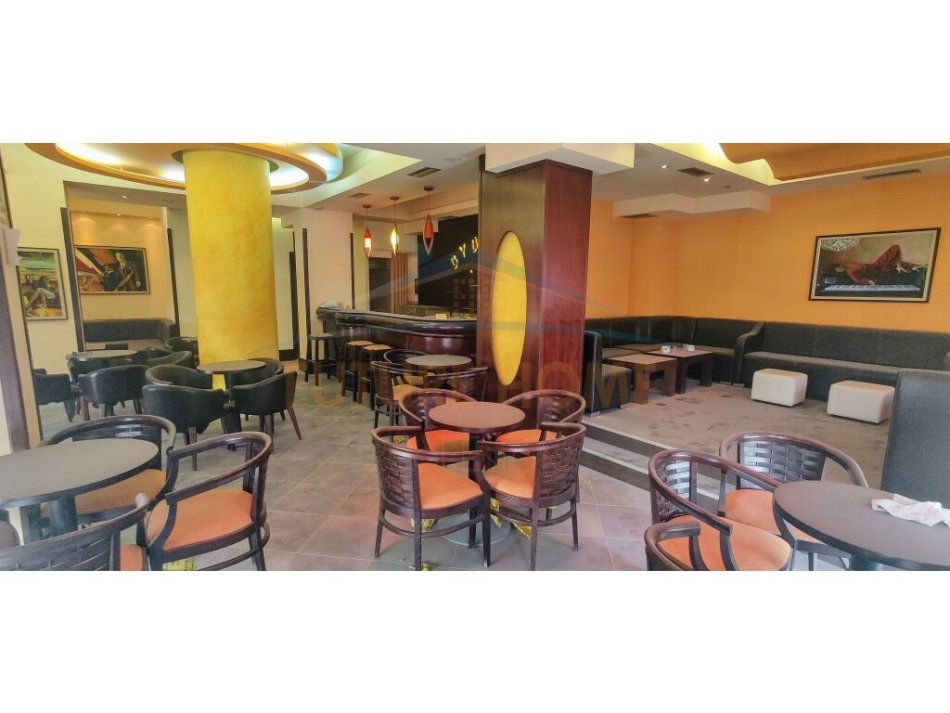Durres, shitet lokal Kati 2, 116 m² 270.000 € (Currila , Durres)