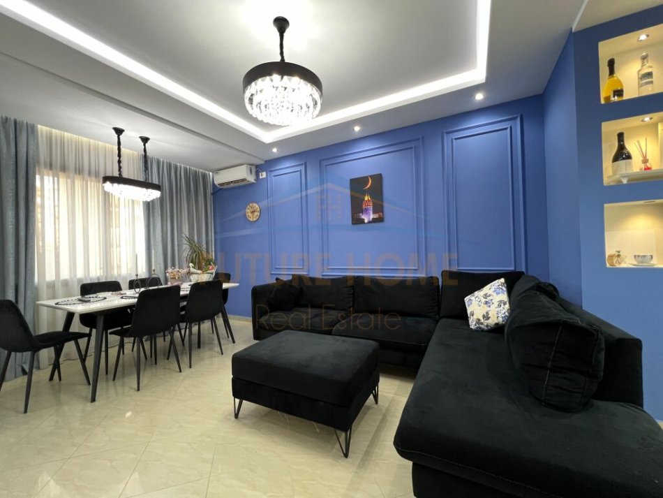 Tirane, jepet me qera apartament 1+1+Ballkon Kati 2, 73 m² 380 € (Unaza E Re)