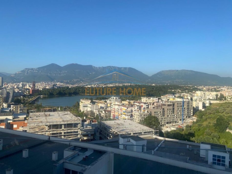 Tirane, jepet me qera apartament 2+1+Ballkon Kati 2, 108 m² 800 € (Kopshti Botanik)