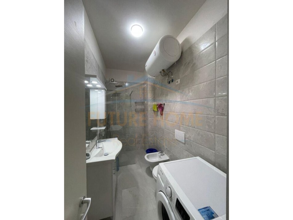 Tirane, jepet me qera apartament 1+1+Ballkon , 550 € (Jordan Misja)