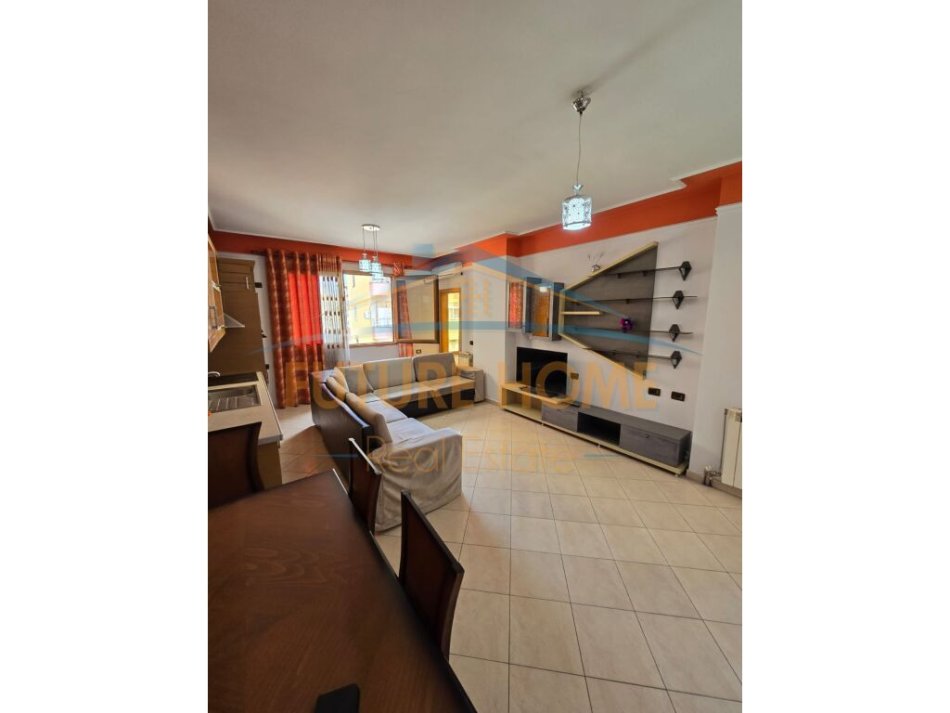 Tirane, shes apartament 3+1+Ballkon Kati 5, 141 m² 165.000 € (Astir)