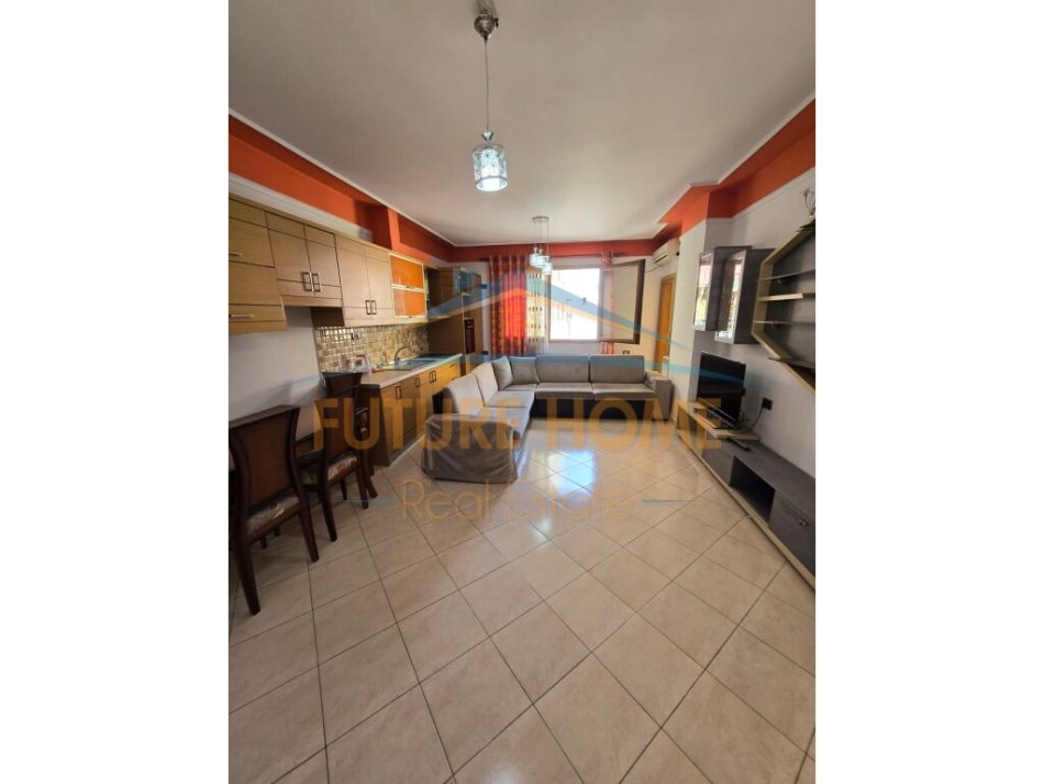Tirane, shes apartament 3+1+Ballkon Kati 5, 141 m² 165.000 € (Astir)
