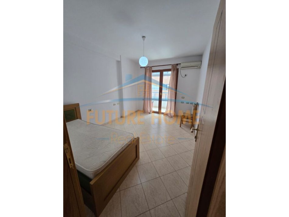 Tirane, shes apartament 3+1+Ballkon Kati 5, 141 m² 165.000 € (Astir)