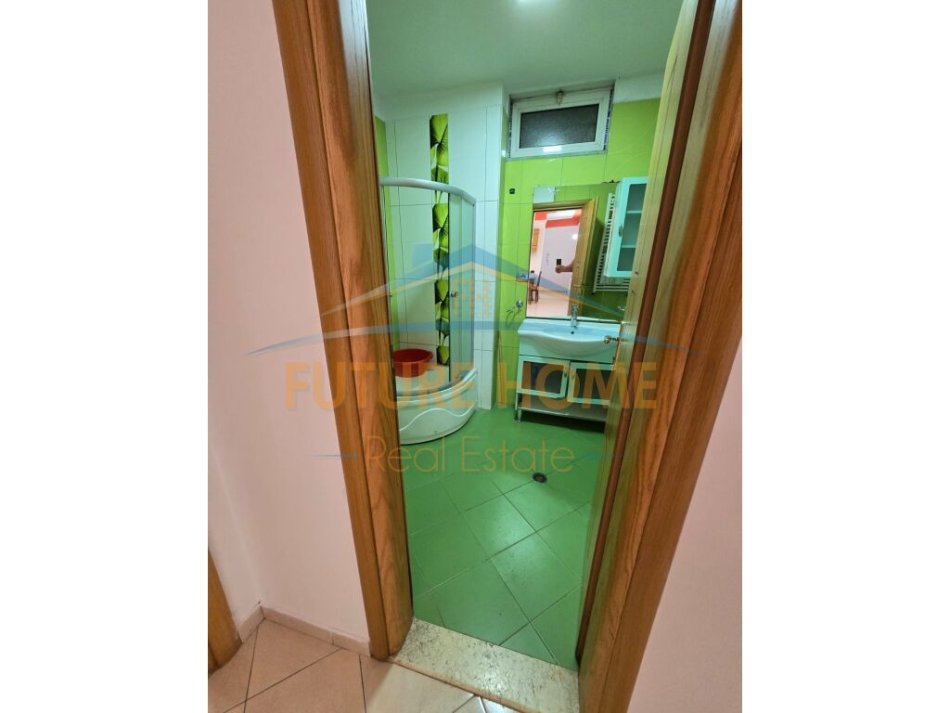 Tirane, shes apartament 3+1+Ballkon Kati 5, 141 m² 165.000 € (Astir)