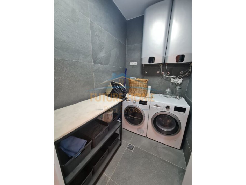 Tirane, jepet me qera apartament 2+1+Verande+ Post Parkimi, 1.500 € perball  (Kompleksit Deliorgji)