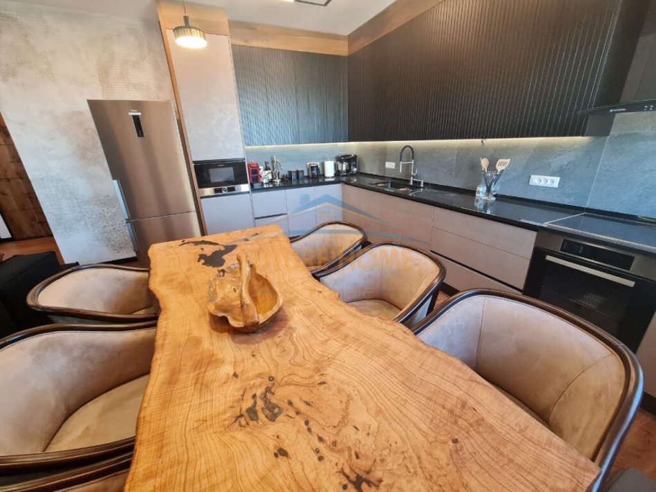 Tirane, jepet me qera apartament 2+1+Verande+ Post Parkimi, 1.500 € perball  (Kompleksit Deliorgji)