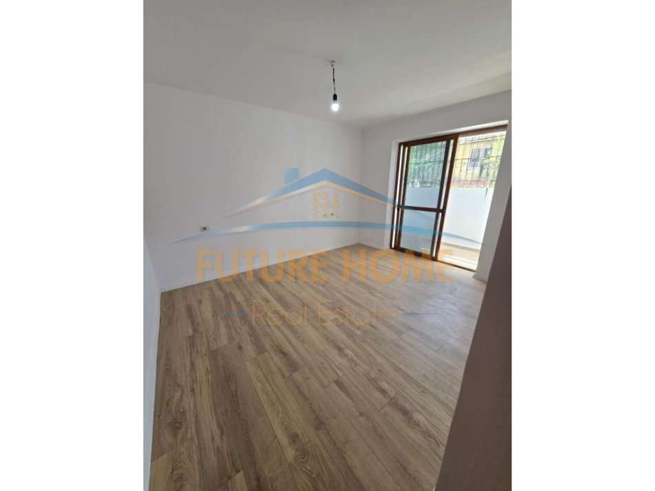Tirane, shes apartament 2+1+Ballkon Kati 1, 81 m² 138.000 € (ALIDEM)