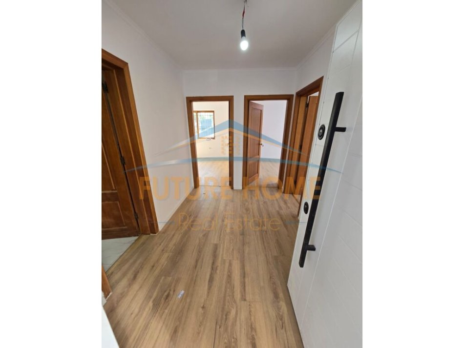 Tirane, shes apartament 2+1+Ballkon Kati 1, 81 m² 138.000 € (ALIDEM)
