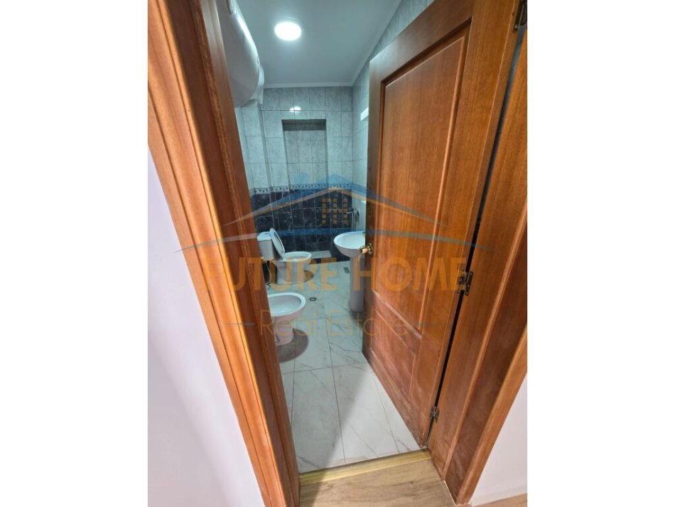 Tirane, shes apartament 2+1+Ballkon Kati 1, 81 m² 138.000 € (ALIDEM)