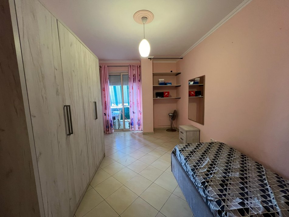 Tirane, shitet apartament 2+1+Ballkon Kati 1, 113 m² 215.000 € (Don Bosko)