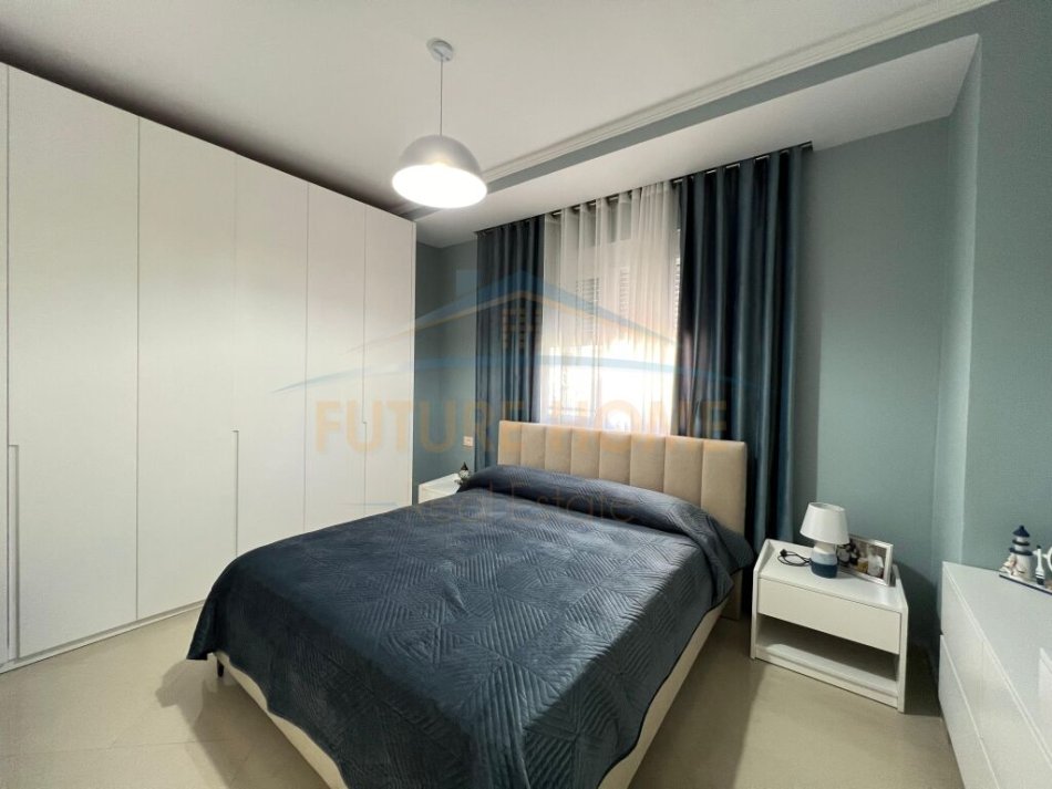 Durres, shitet apartament+verande | Penthouse 2+1 Kati 7, 83 m² 120.000 € (Shkembi i Kavajes , Durres)