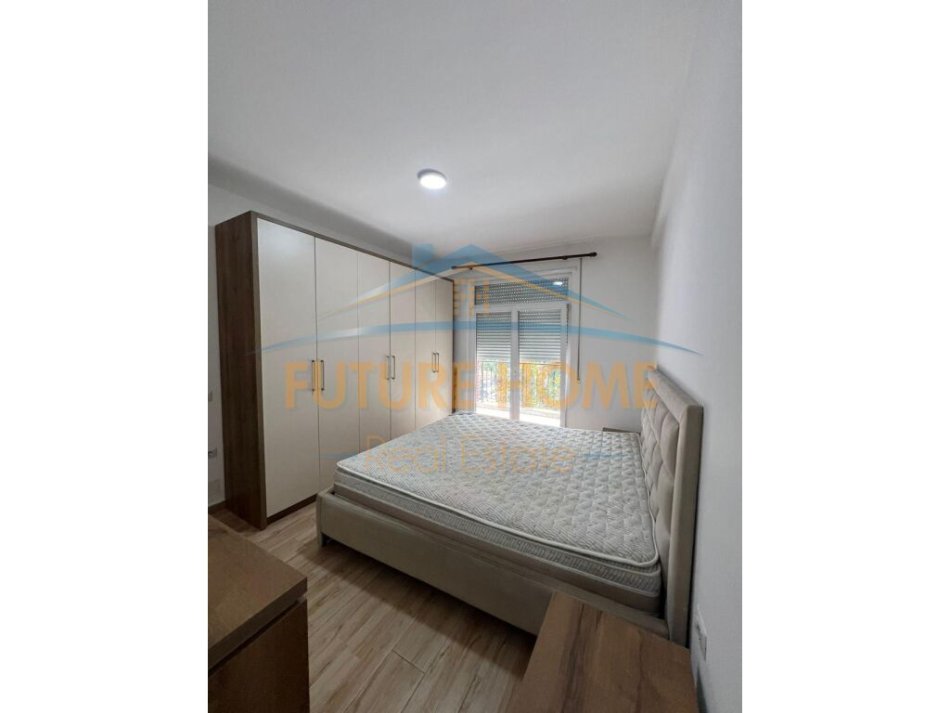 Tirane, shes apartament 1+1+Ballkon Kati 1, 85 m² 145.000 € (RRUGA 5 MAJI)