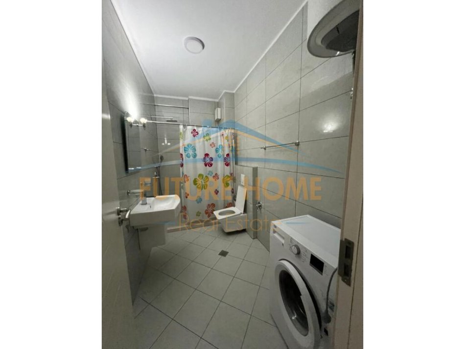 Tirane, shes apartament 1+1+Ballkon Kati 1, 85 m² 145.000 € (RRUGA 5 MAJI)