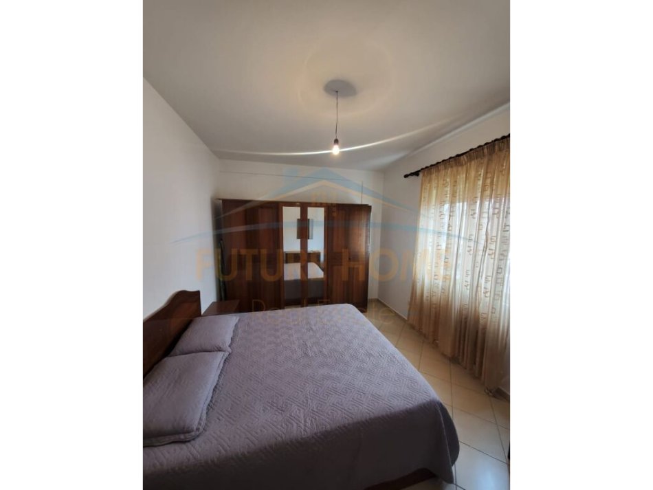 Tirane, jepet me qera 2+1 Kati 6, 79 m² 400 € (Fresk)