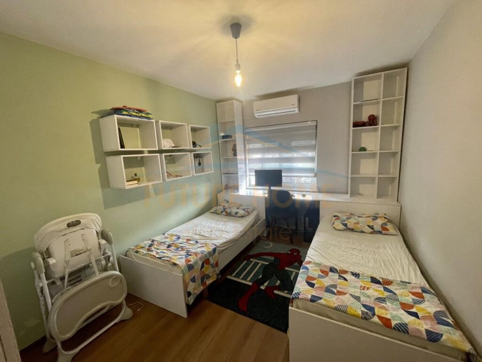 Tirane, shitet apartament 3+1 Kati 5, 103 m² 190.000 € (Rruga e Durresit)