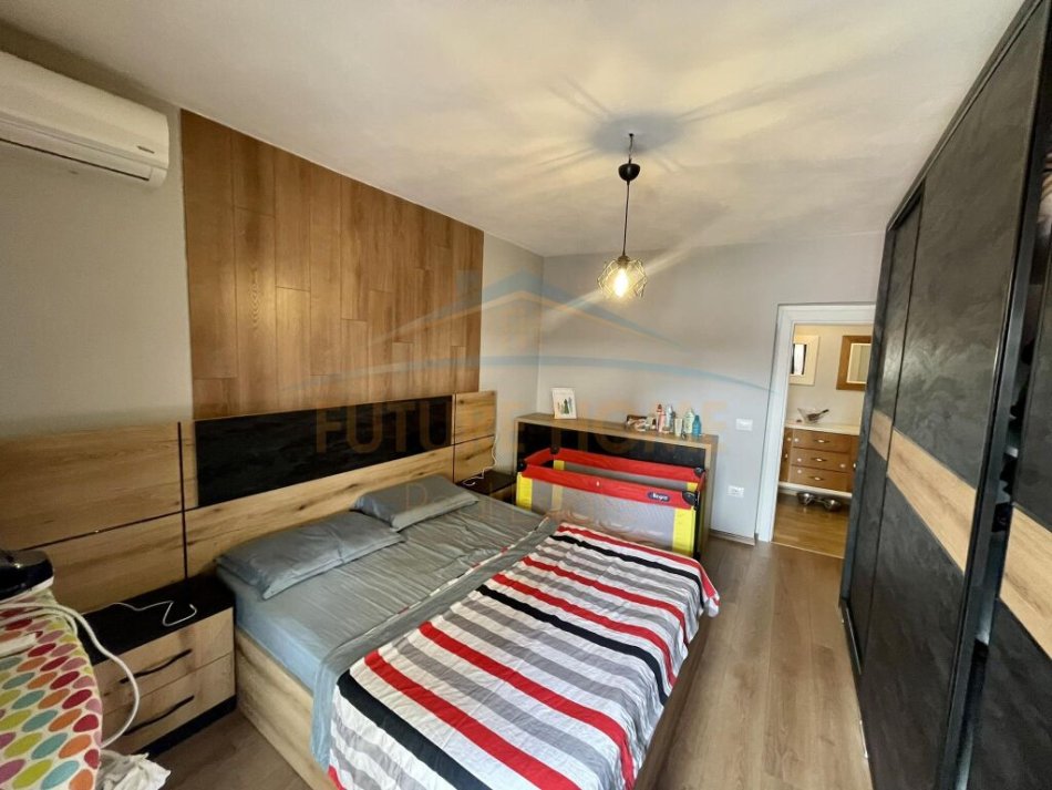 Tirane, shitet apartament 3+1 Kati 5, 103 m² 190.000 € (Rruga e Durresit)